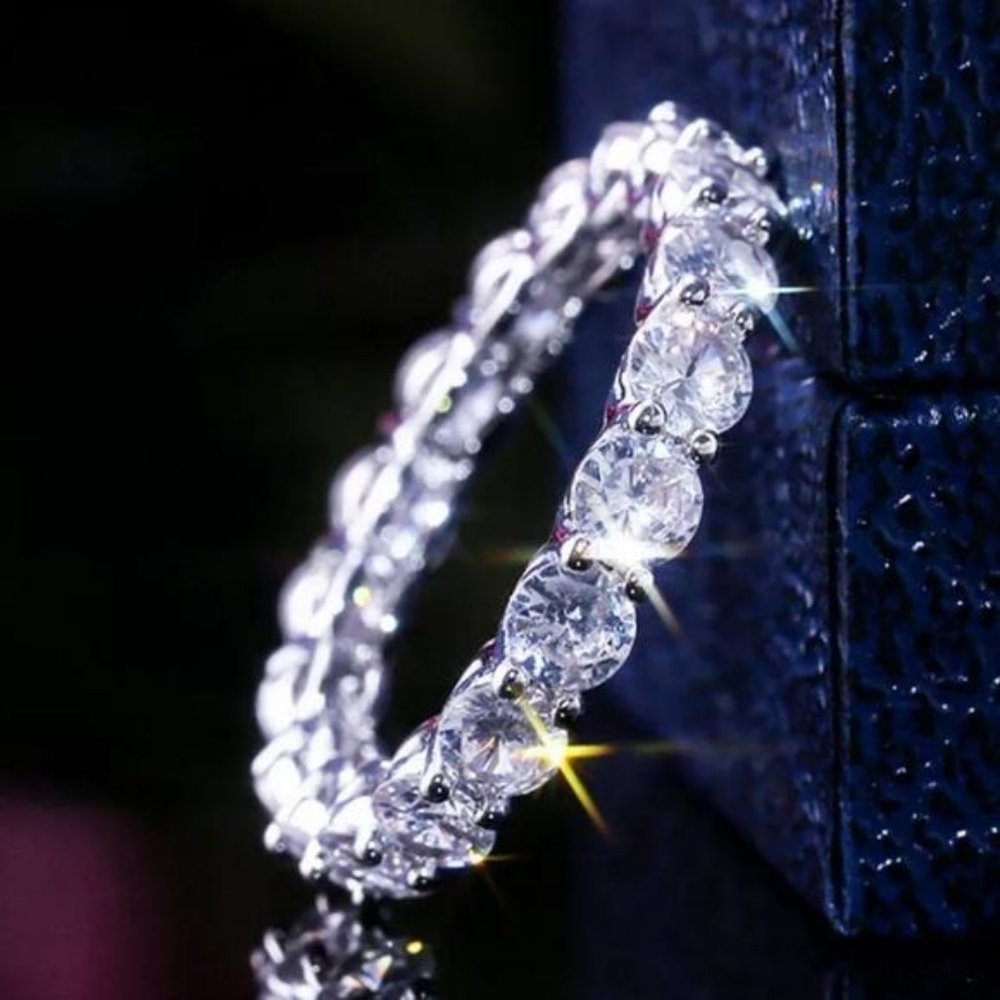 NEW DIAMOND 925 STERLING SILVER ENGAGEMENT RING, CUTE RING, SHINY RING. - Picture 1 of 6